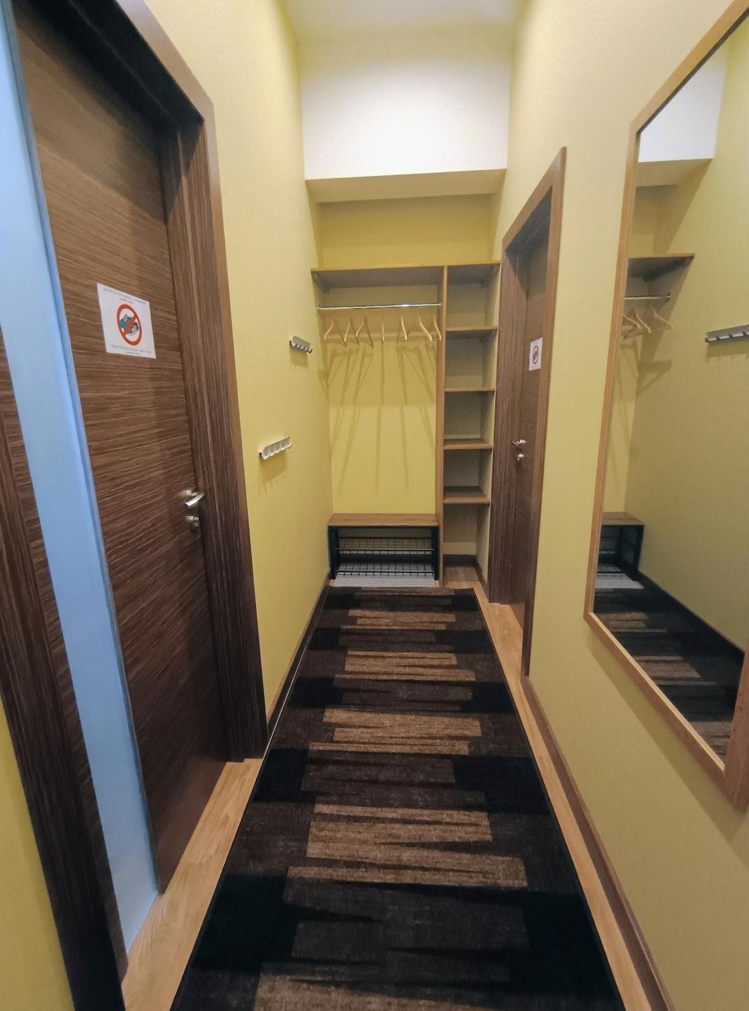 Apartamento Ernests' Unique Townhouse With Sauna, Hot Tub And Free Parking Riga